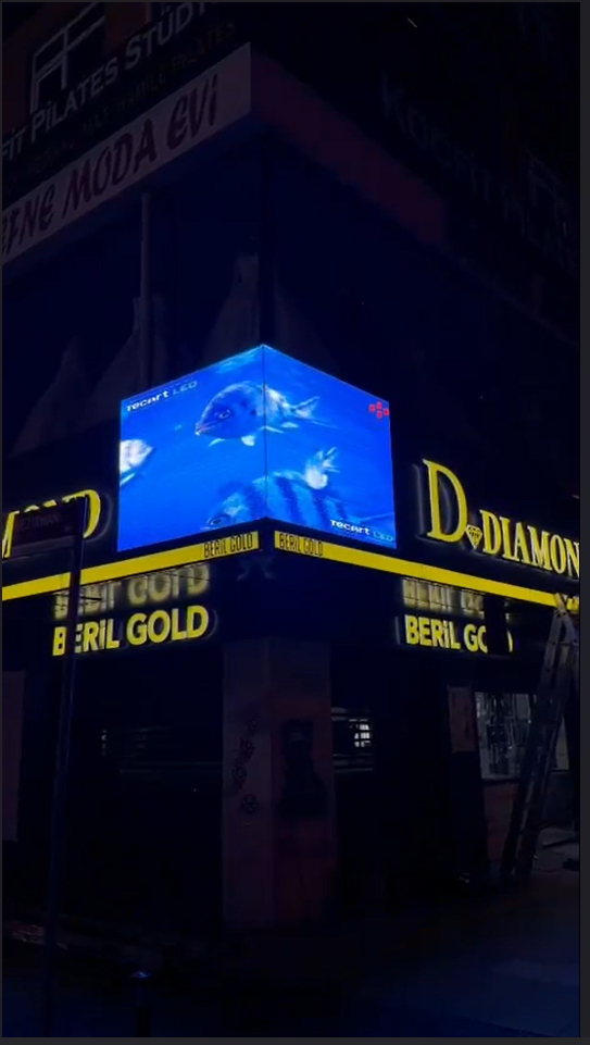 Sultanbeyli, İstanbul D DIAMOND 128 cm x 320 cm – P3 Dış Mekan